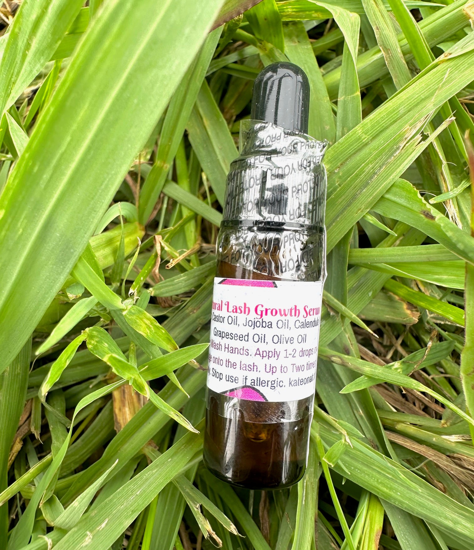 Natural Lash Growth Serum image 1